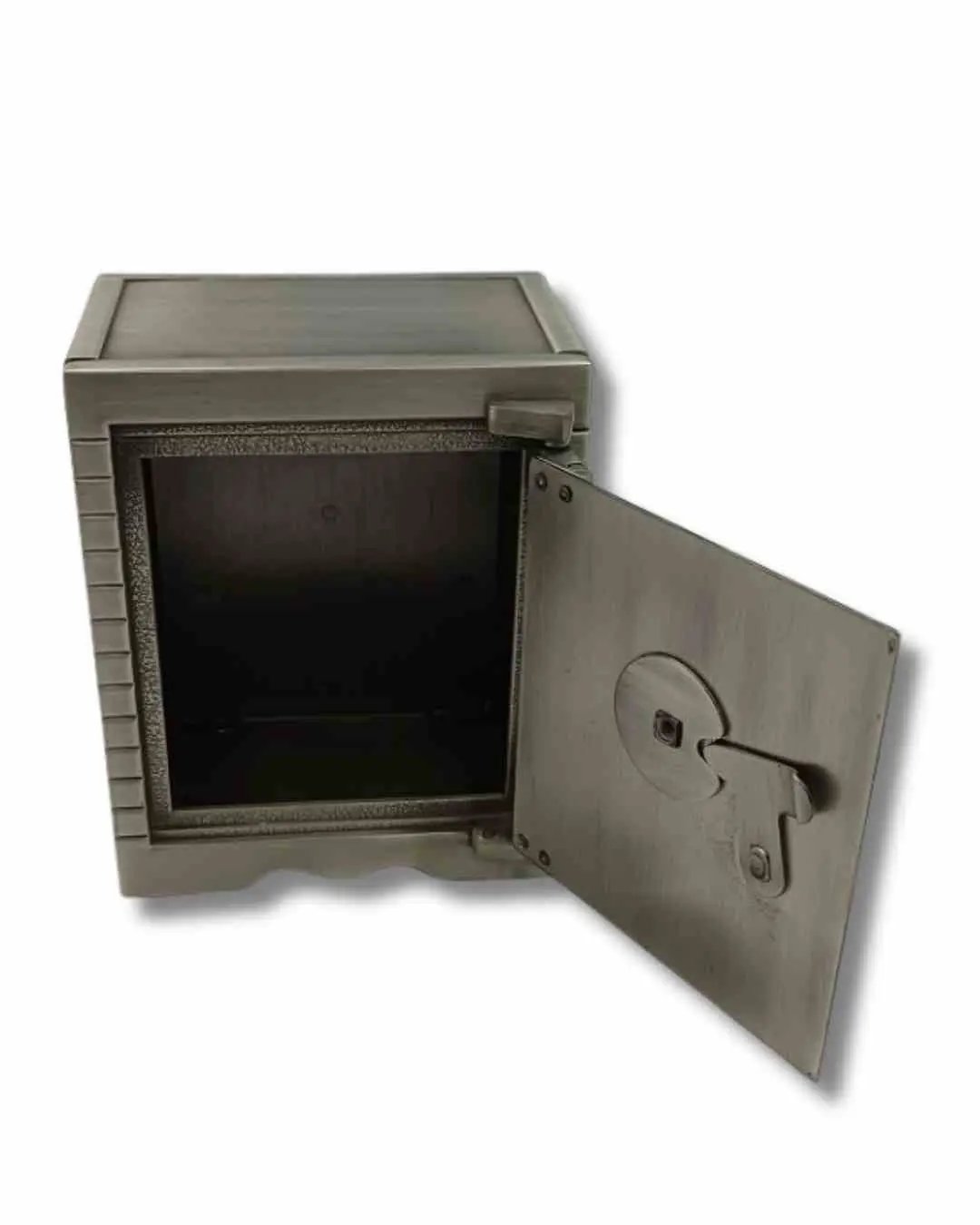 Vault Shaped Bank, photo 3 of 9