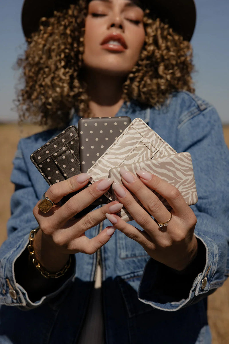 Cocoa Dot Magnetic Wallet, photo 4 of 7