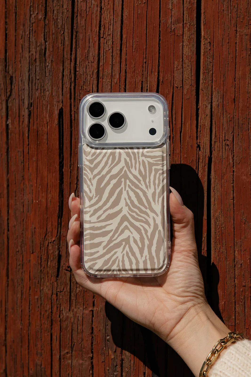 Safari Stripes Magnetic Case, photo 3 of 12