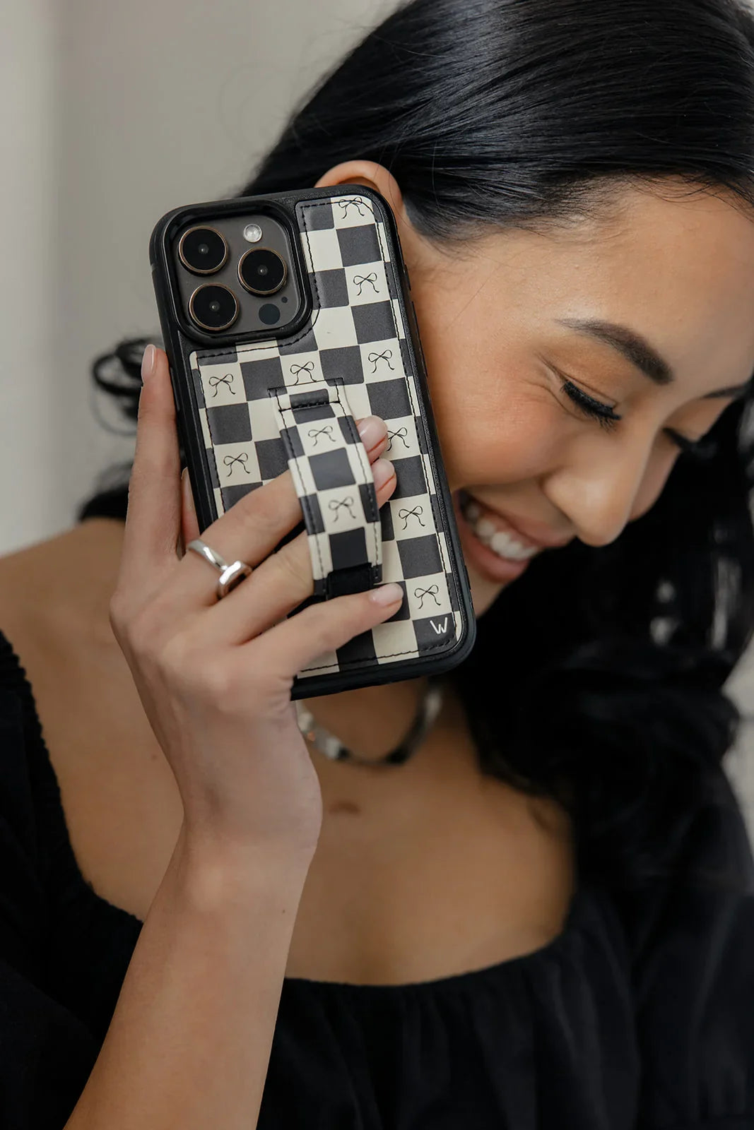 Bow Noir Walli-Lite Case, photo 2 of 13