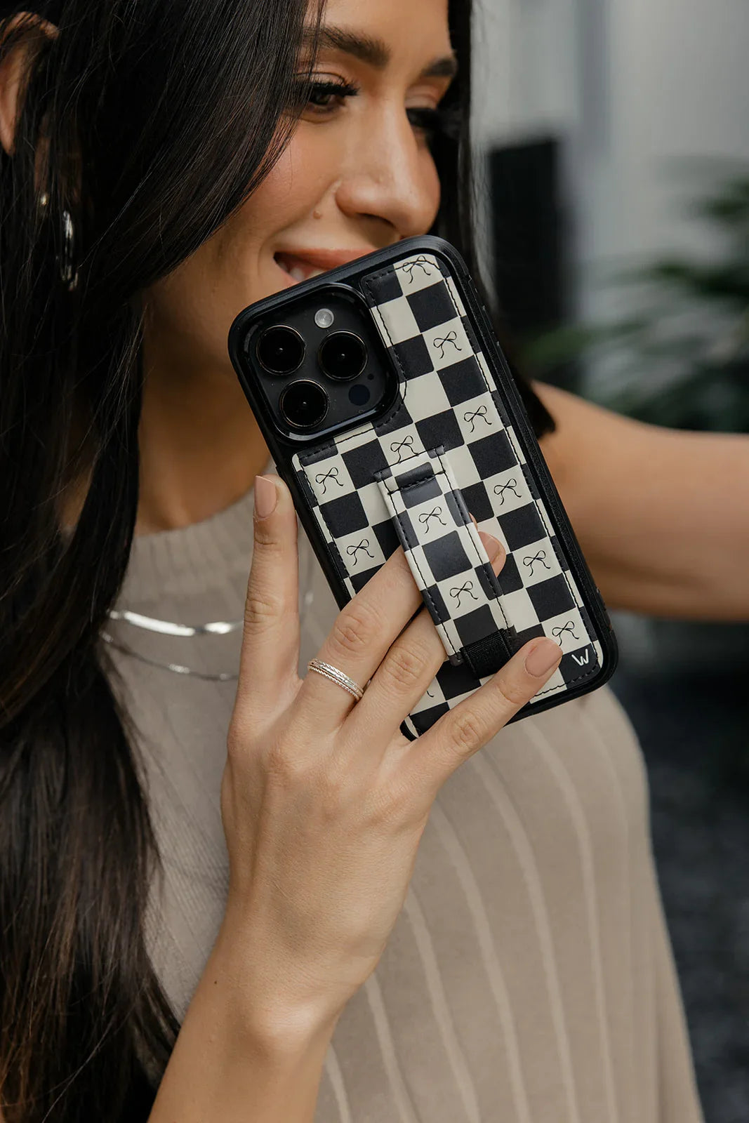 Bow Noir Walli-Lite Case, photo 6 of 13