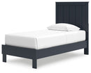 Simmenfort - Platform Bedroom Set
