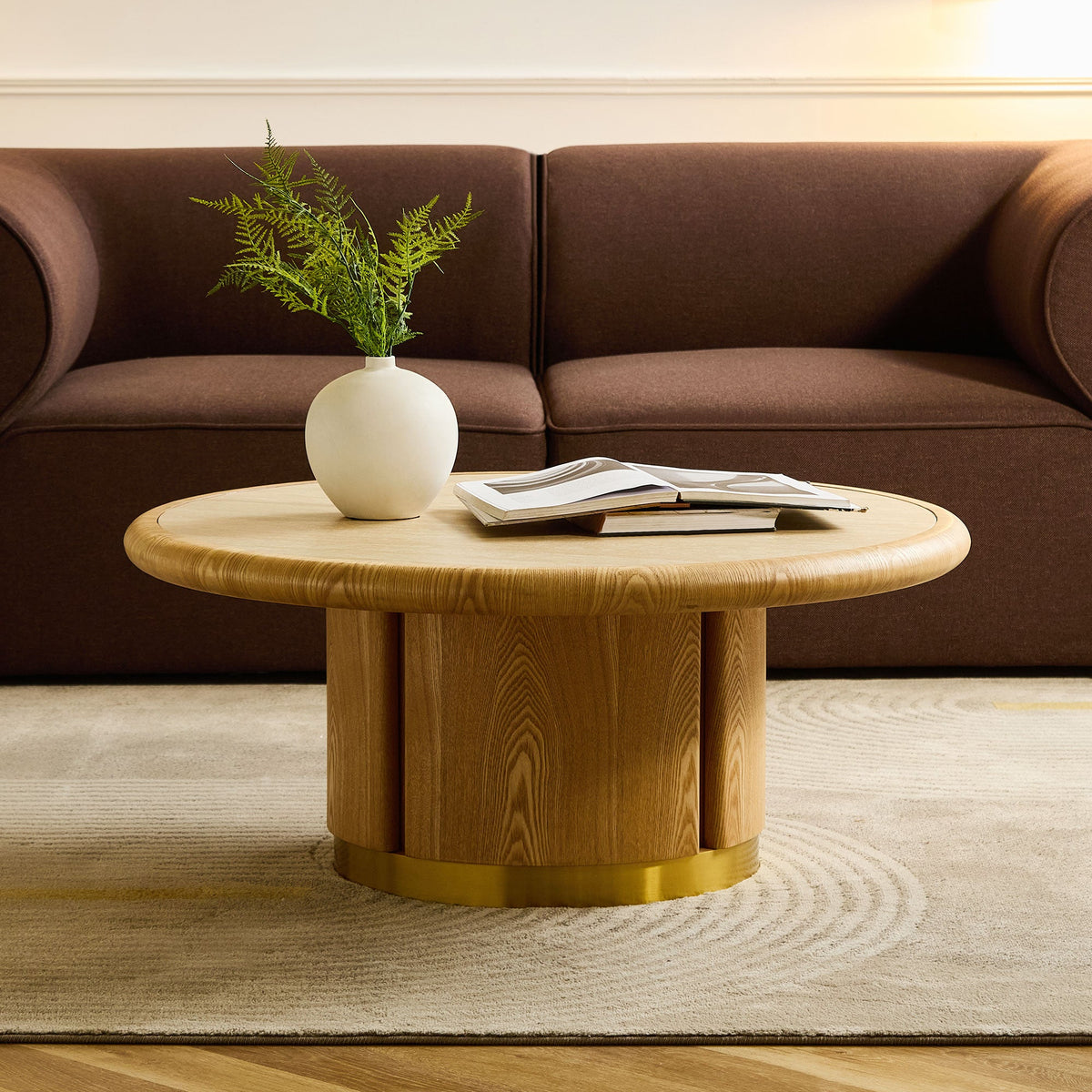 Round Coffee Table with Sturdy MDF Pedestal, photo 7 of 10