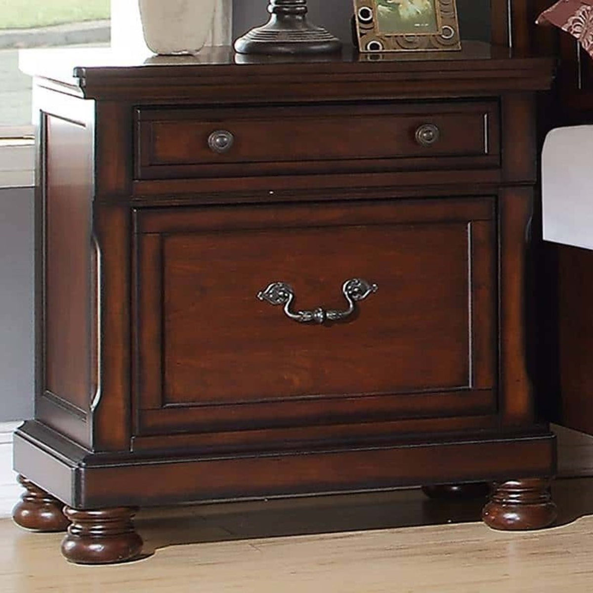 3 Piece Bedroom Set, Bed With 2 Nightstands, photo 6 of 32