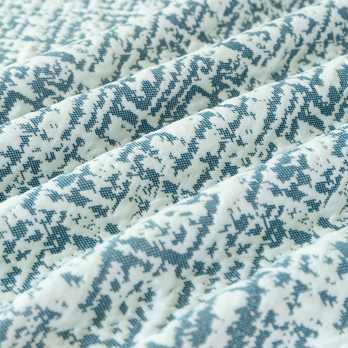 Cooling Throws for Sofas and Chairs, Scratch Resistant Couch Protector Blanket, photo 16 of 43