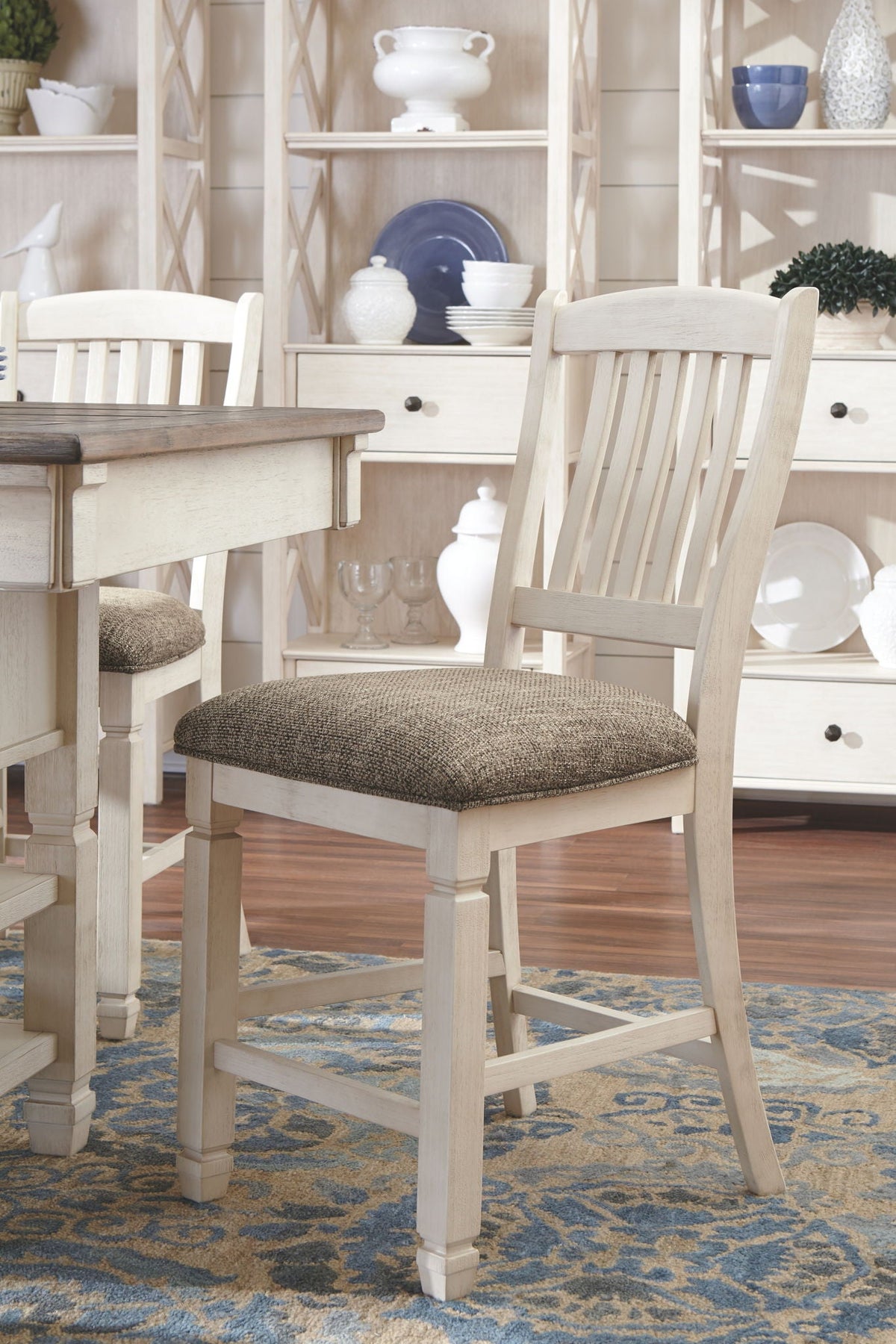 Bolanburg - Rectangular Counter Table Set, photo 6 of 11