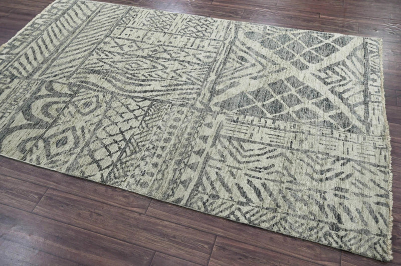 5x7 Gray, Beige Hand Knotted 100% Wool Tibetan Modern & Contemporary Oriental Area Rug
