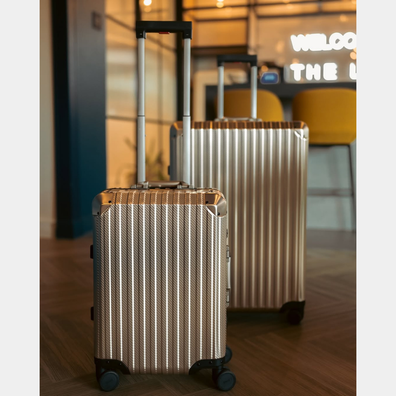 TREVA Aluminum Suitcase Champagne
