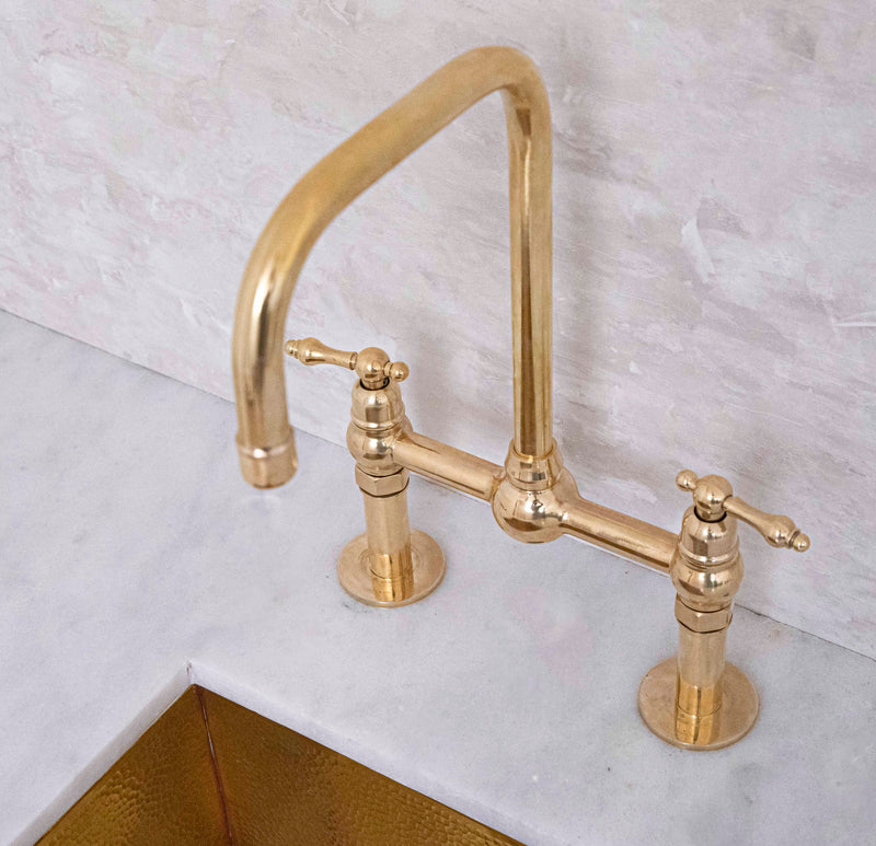 Elegant Seven-Function Brass Bridge Faucet - BRASSMA