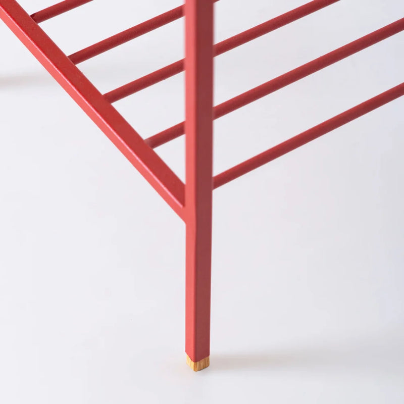 Edge Medium Table