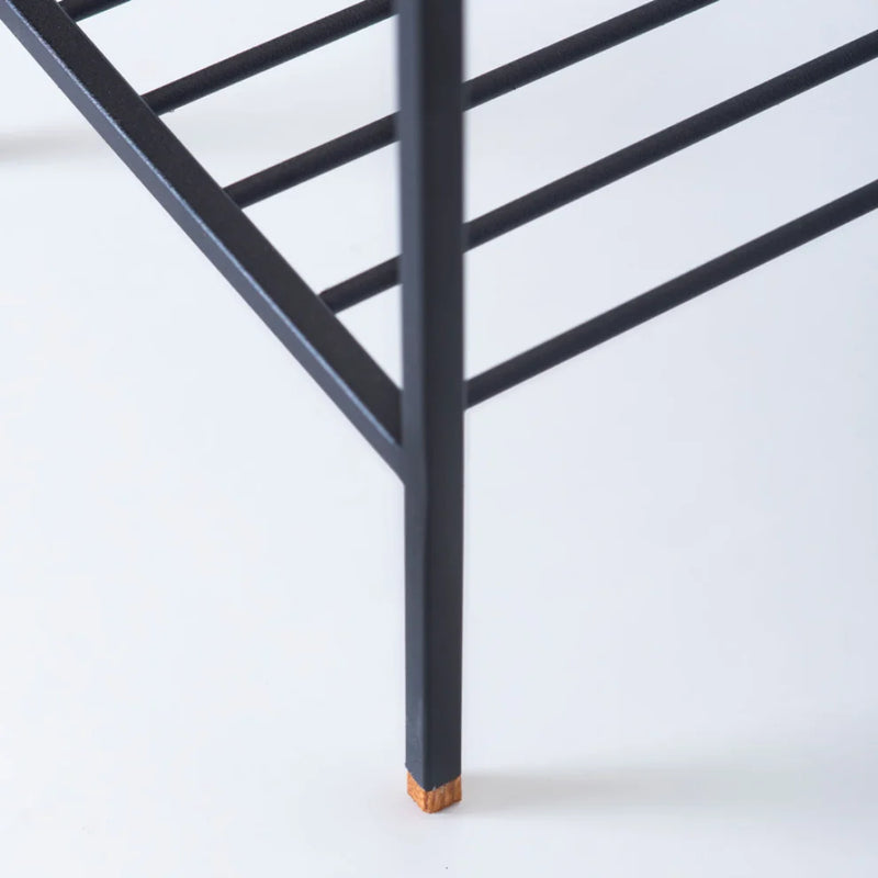 Edge Medium Table