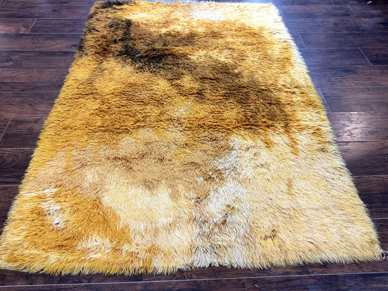 Rya Shag Rug 4.6 x 6, Shades of Yellow, Mid Century Vintage Carpet
