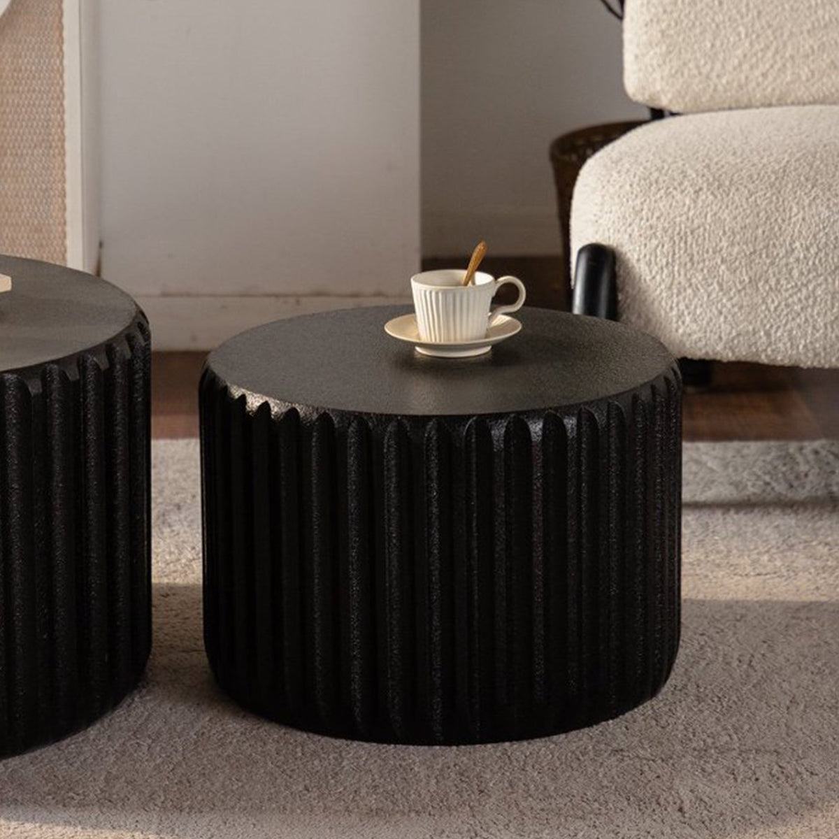 Black Scalloped Round Coffee Table Set, photo 4 of 9
