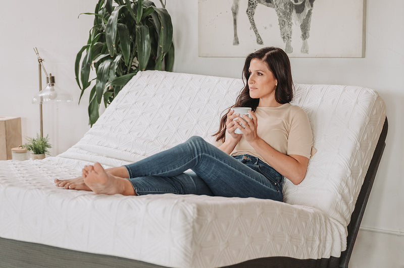 8" Gel Memory Foam Mattress Queen in White/Dark Gray