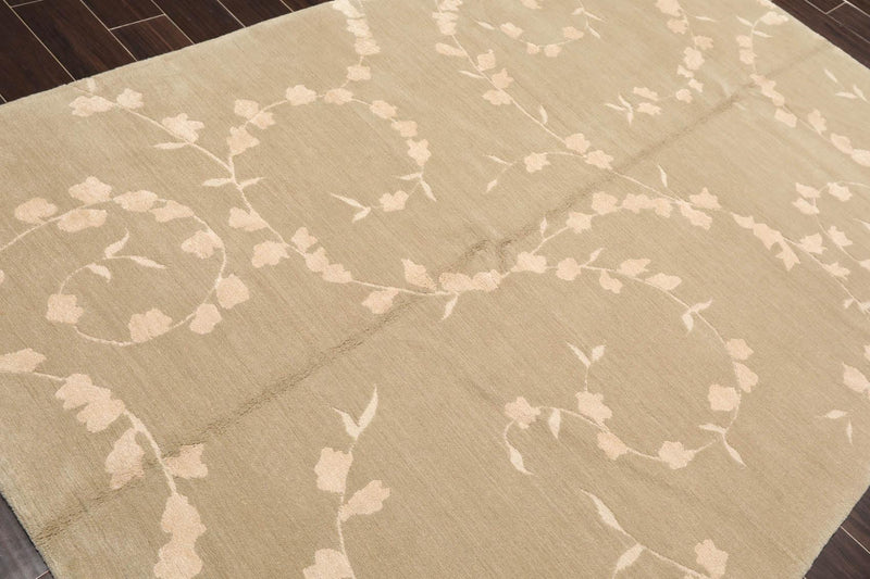 5'7"x8'6" Auth. Hand Knotted Tibetan Wool Silk Dove Cottonwood Area Rug