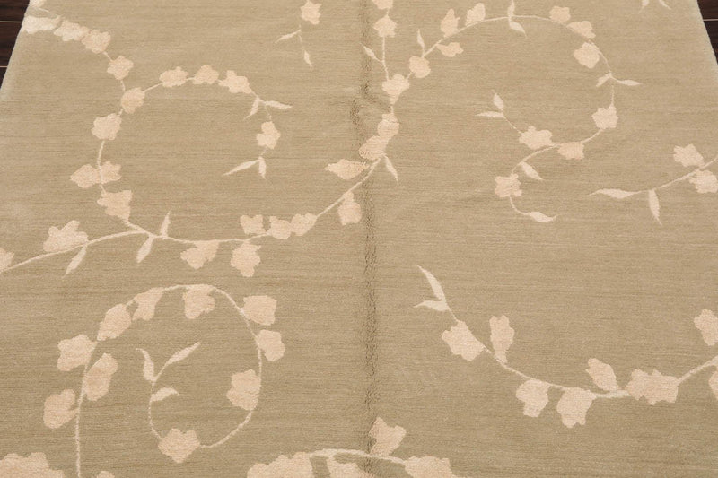 5'7"x8'6" Auth. Hand Knotted Tibetan Wool Silk Dove Cottonwood Area Rug