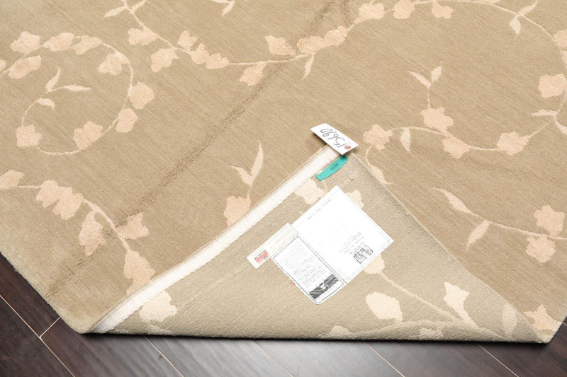 5'7"x8'6" Auth. Hand Knotted Tibetan Wool Silk Dove Cottonwood Area Rug