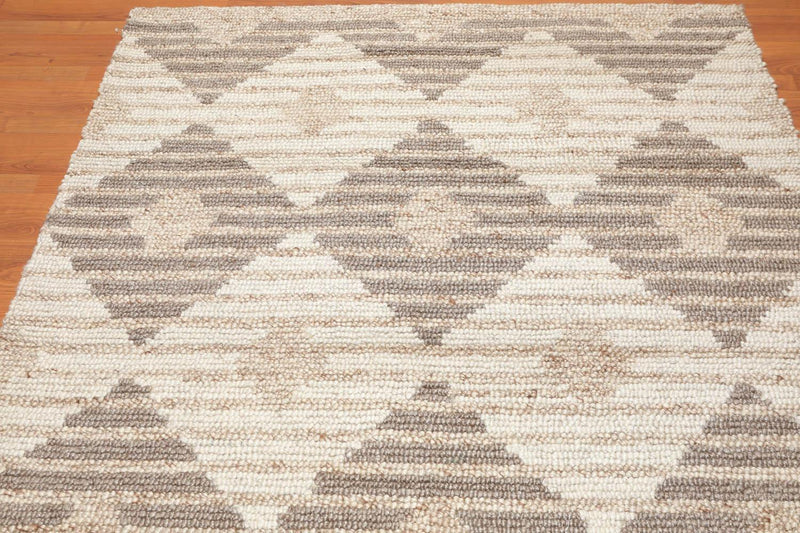 5'4" x 7'6" Handmade Geometric print Wool Loop Pile Area Rug Contemporary Beige