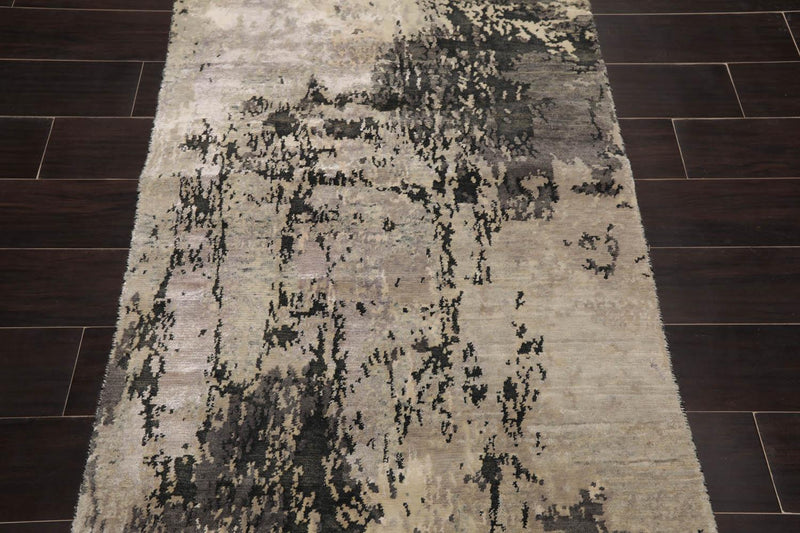 2'11" x 5’2" Hand Knotted Wool & Silk Designer Abstract Tibetan Area rug Gray
