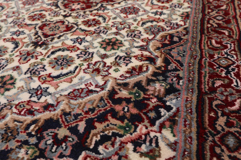 2’10” x 4’10" Hand Knotted 100% Wool Traditional Oriental Area Rug Cream