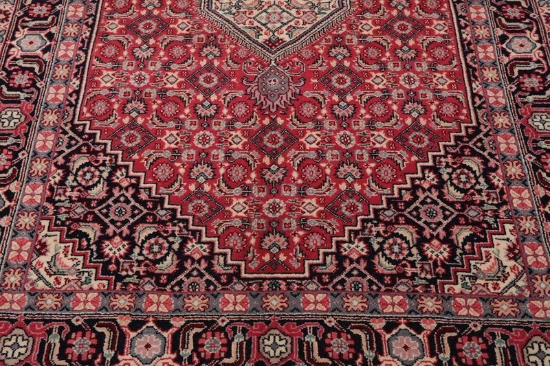 5'6'' x 7'11'' Hand Knotted Rare Romanian Ferahaan 100% Wool Area Rug Pink Black