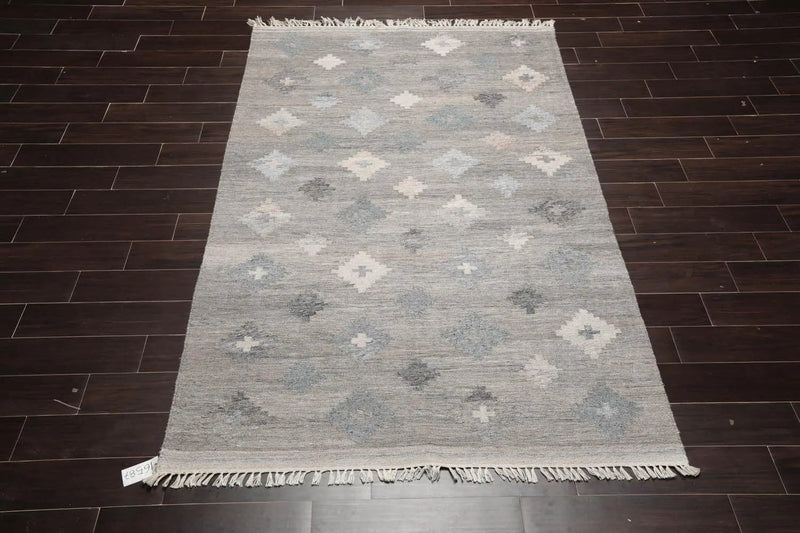 5' x 8'  Indoor OutdoorHand Woven 100% Recycled PET Yarn Modern Kilim Area Rug Gray