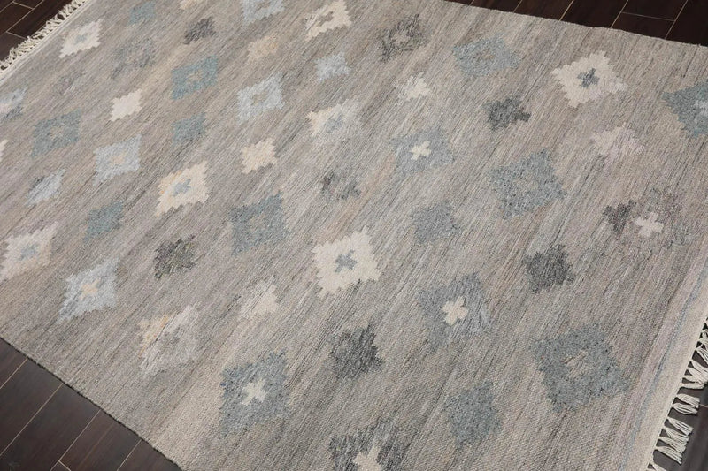 5' x 8'  Indoor OutdoorHand Woven 100% Recycled PET Yarn Modern Kilim Area Rug Gray