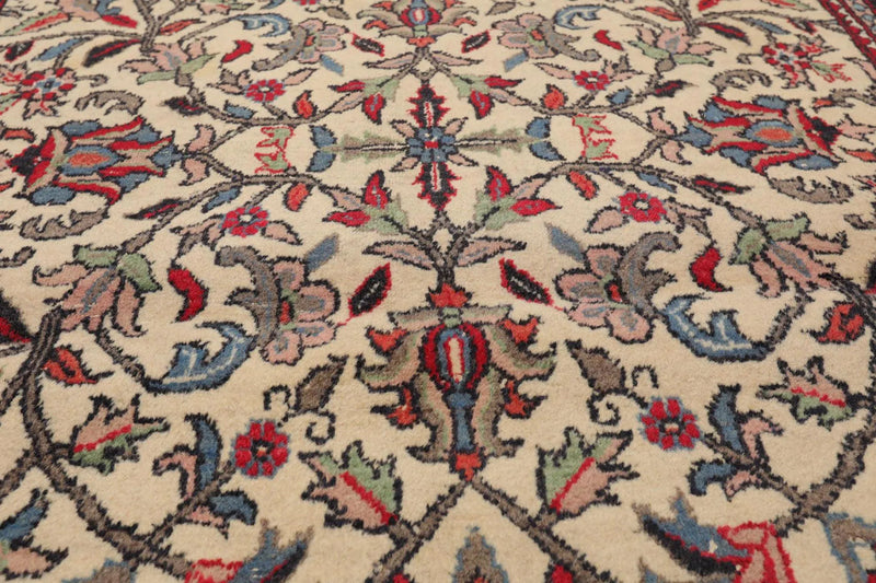4' x 6'3'' Hand Knotted 100% Wool Vintage Saroukk Traditional Area Rug Beige
