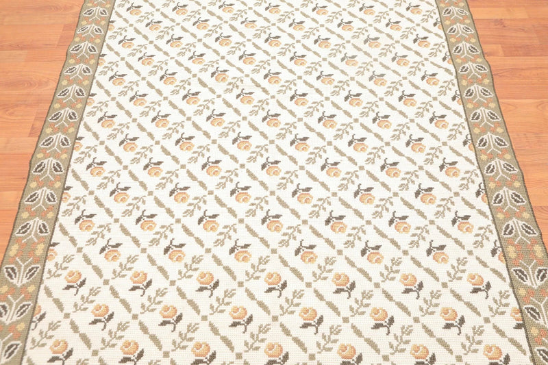 5' x 8' Hand Woven Floral Flatweave Wool French Needlepoint Area Rug Beige