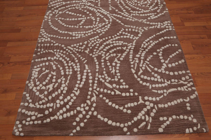 4’8" x 6'7" Handmade 100% Wool Traditional Oriental Area rug Beige