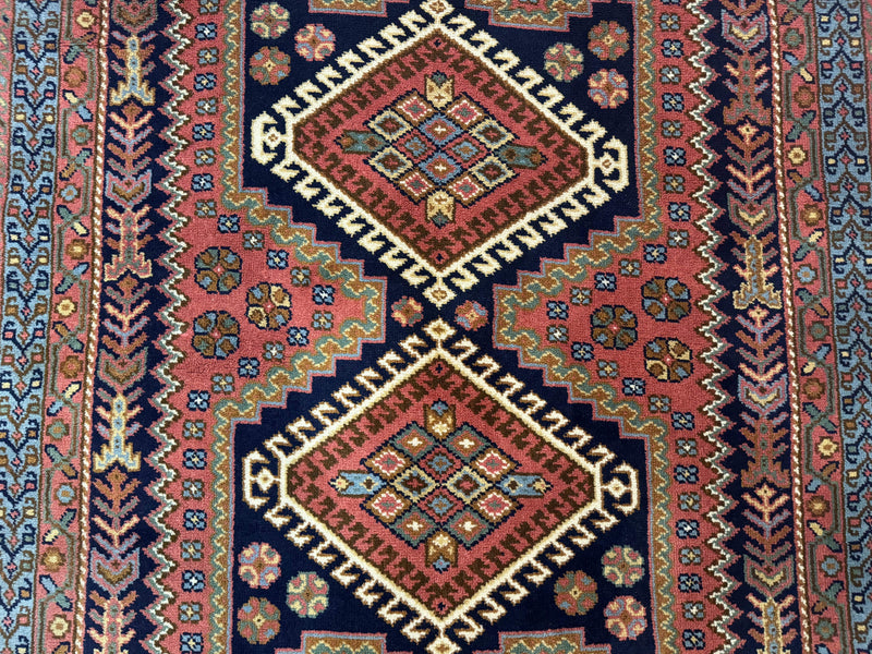 5x7 Persian Tribal Design Rug, Wool, Geometric Medallions, Vintage, Power Loomed