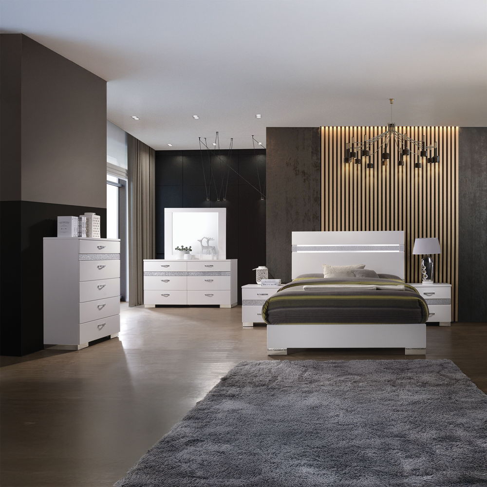 Naima II - Bed, photo 2 of 5