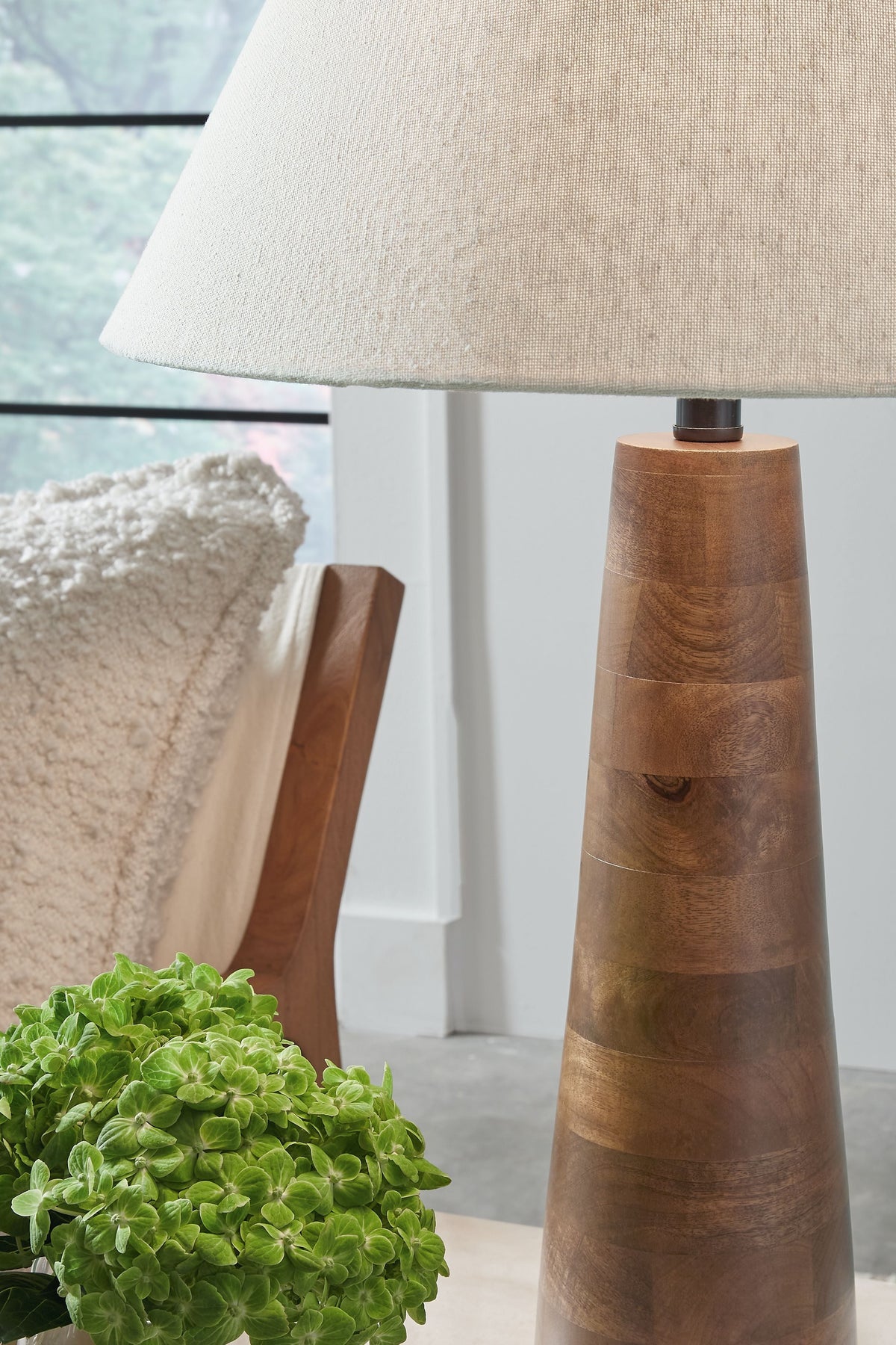 Danset - Wood Lamp, photo 5 of 10