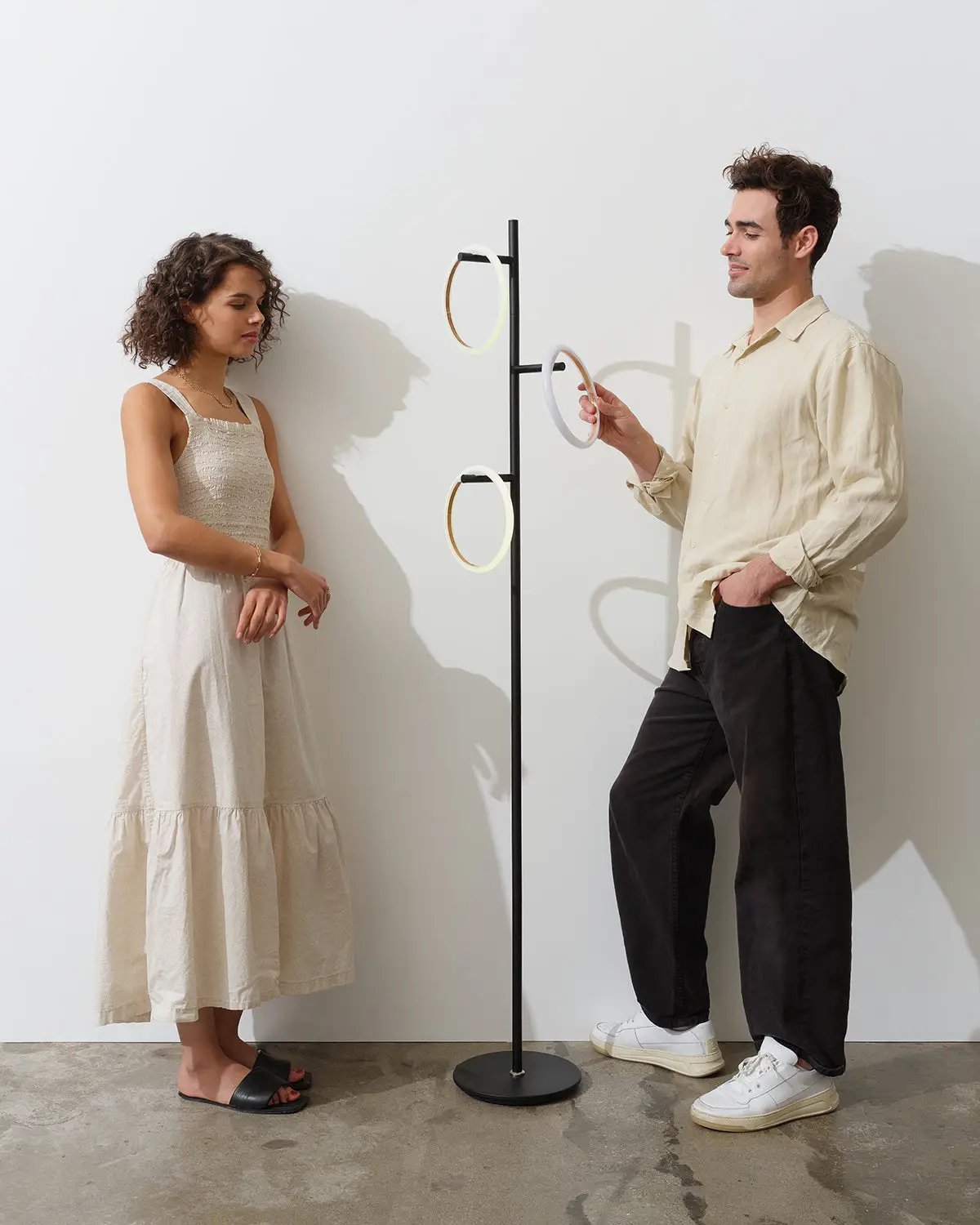 Saturn RGB Floor Lamp, photo 5 of 7