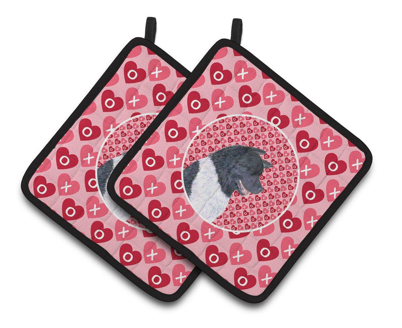 Akita Hearts Love and Valentine's Day Portrait Pair of Pot Holders SS4521PTHD