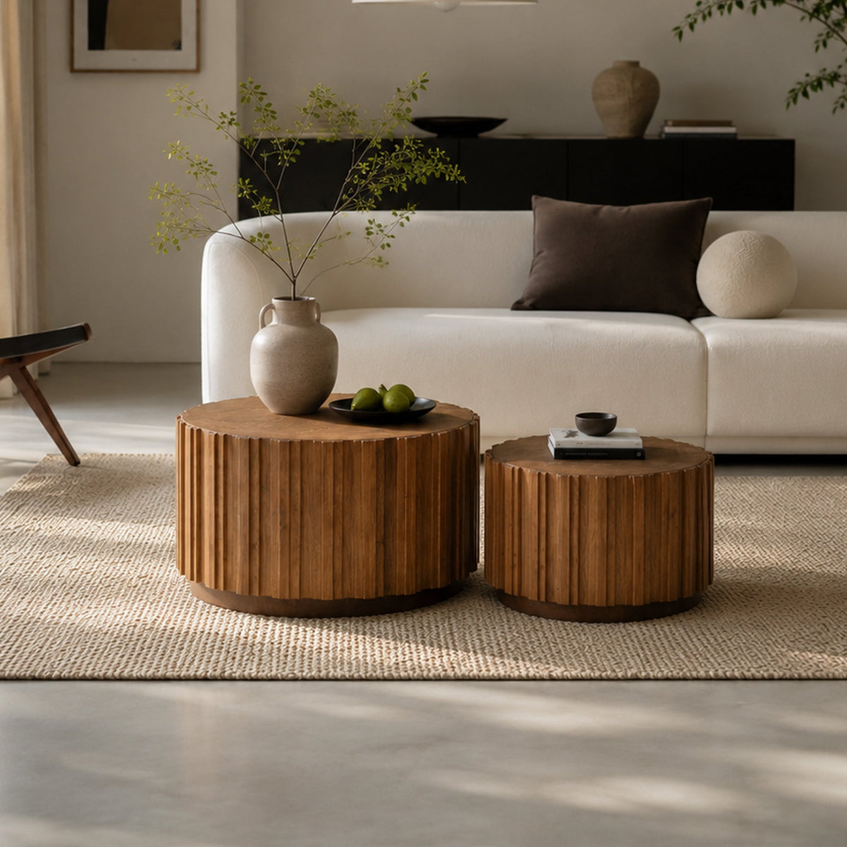 19.7" + 27.5" Round Nesting Coffee Table Set of 2, photo 3 of 10