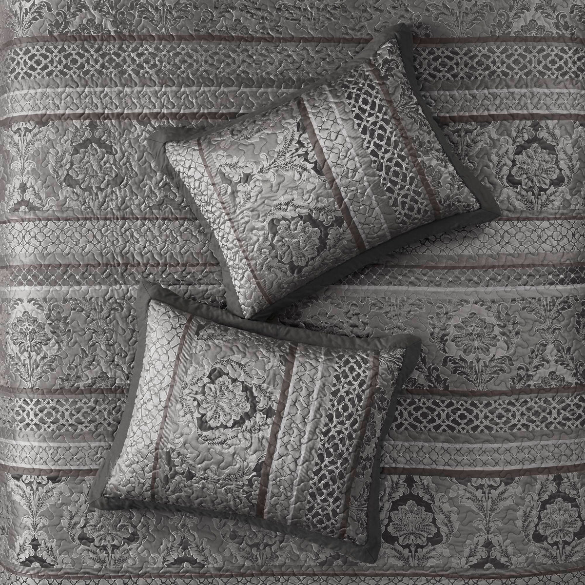 5-Piece Queen 5 Piece Reversible Jacquard Bedspread Set, photo 10 of 10