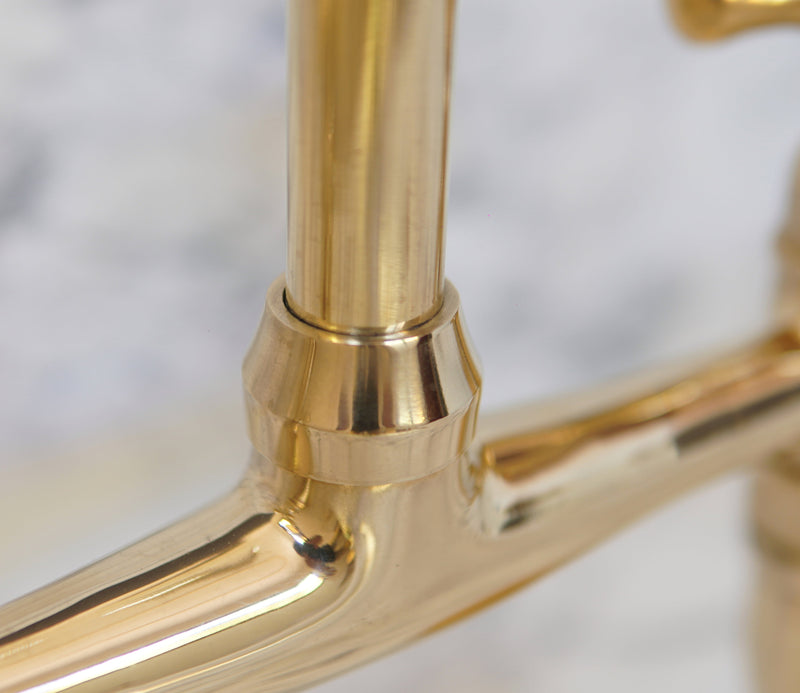 Elegant Curved Leg Brass Bridge Faucet - BRASSMA