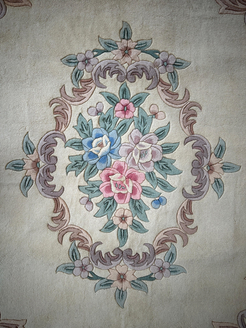 Hand-Tufted Chinese Aubusson Wool Rug – 7'10" x 11' – Luxurious Traditional Design