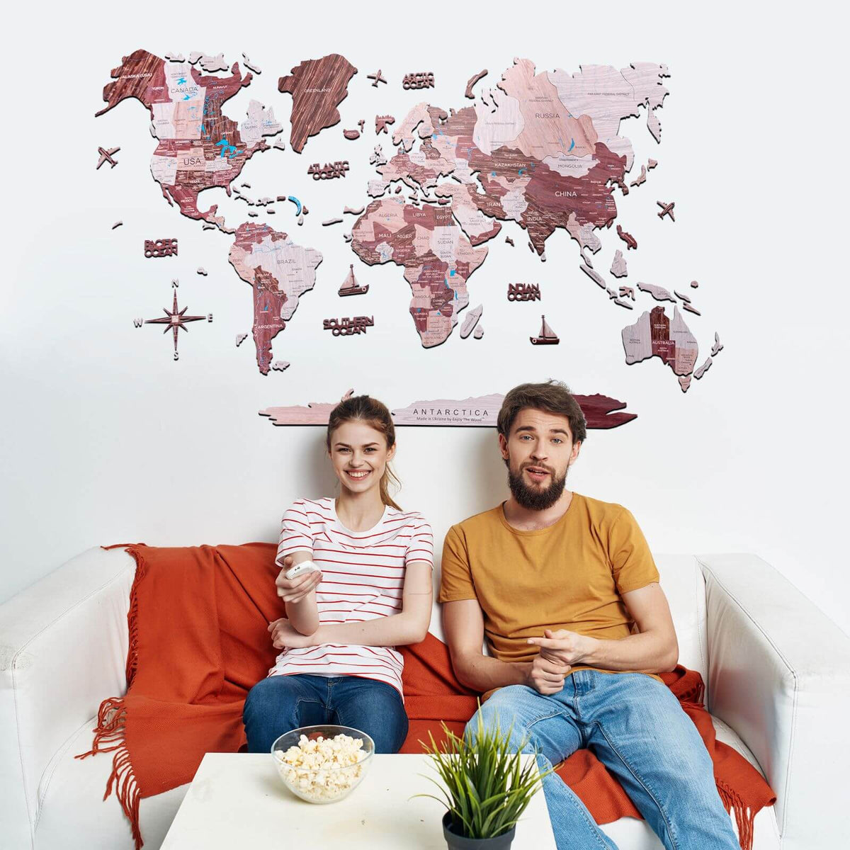 2D Wooden World Map Cappuccino, photo 8 of 9