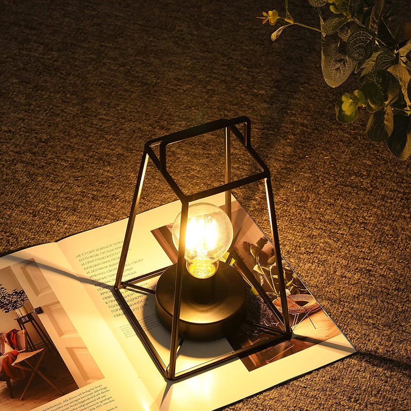 11.5’‘High Retro Style Geometric Table Lamp, photo 4 of 7