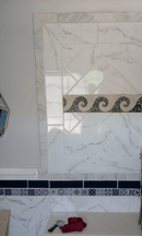 Wave Border Mosaic: Freckled Elegance