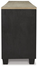 Foyland - XL TV Stand w/Fireplace Option - Black / Brown