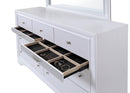 Traditional Style Queen 4 Pc Storage Bedroom Set Made with Wood in White