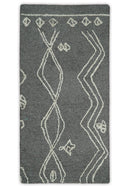 2x4 Gray and White Tribal Hand Hooked Textured Loop Area Rug | TRIB2