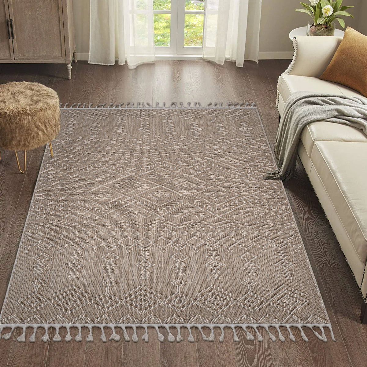 Guros - Traditional Indoor / Outdoor Area Rug, photo 9 of 23