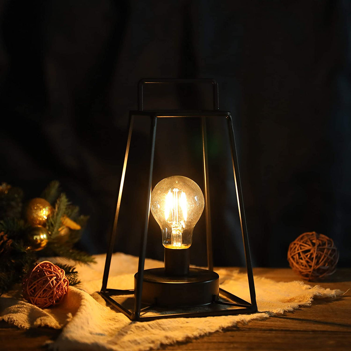 11.5’‘High Retro Style Geometric Table Lamp, photo 5 of 7