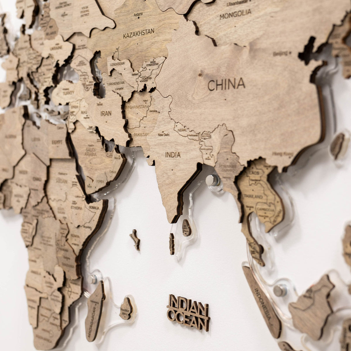 3D LED Wooden World Map 2.0 Terra, photo 12 of 22