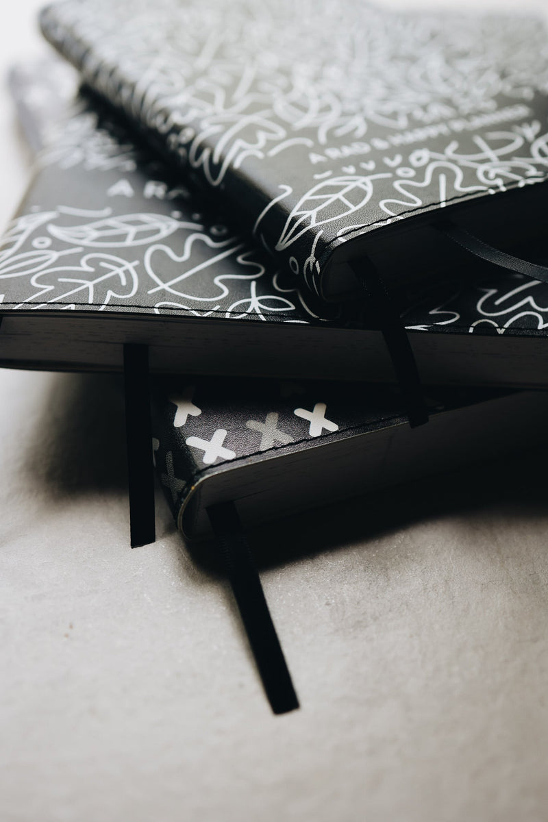 8x10 Undated Planner - Leaves Edition