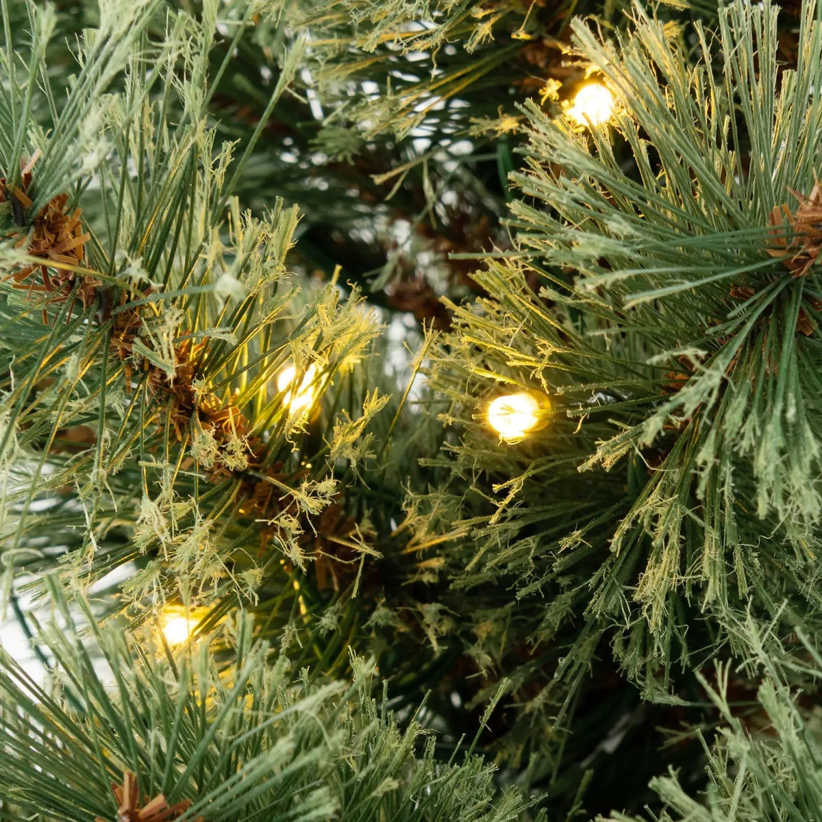 4 Feet Pre-Lit Potted Christmas Tree Pine Needles, photo 4 of 8